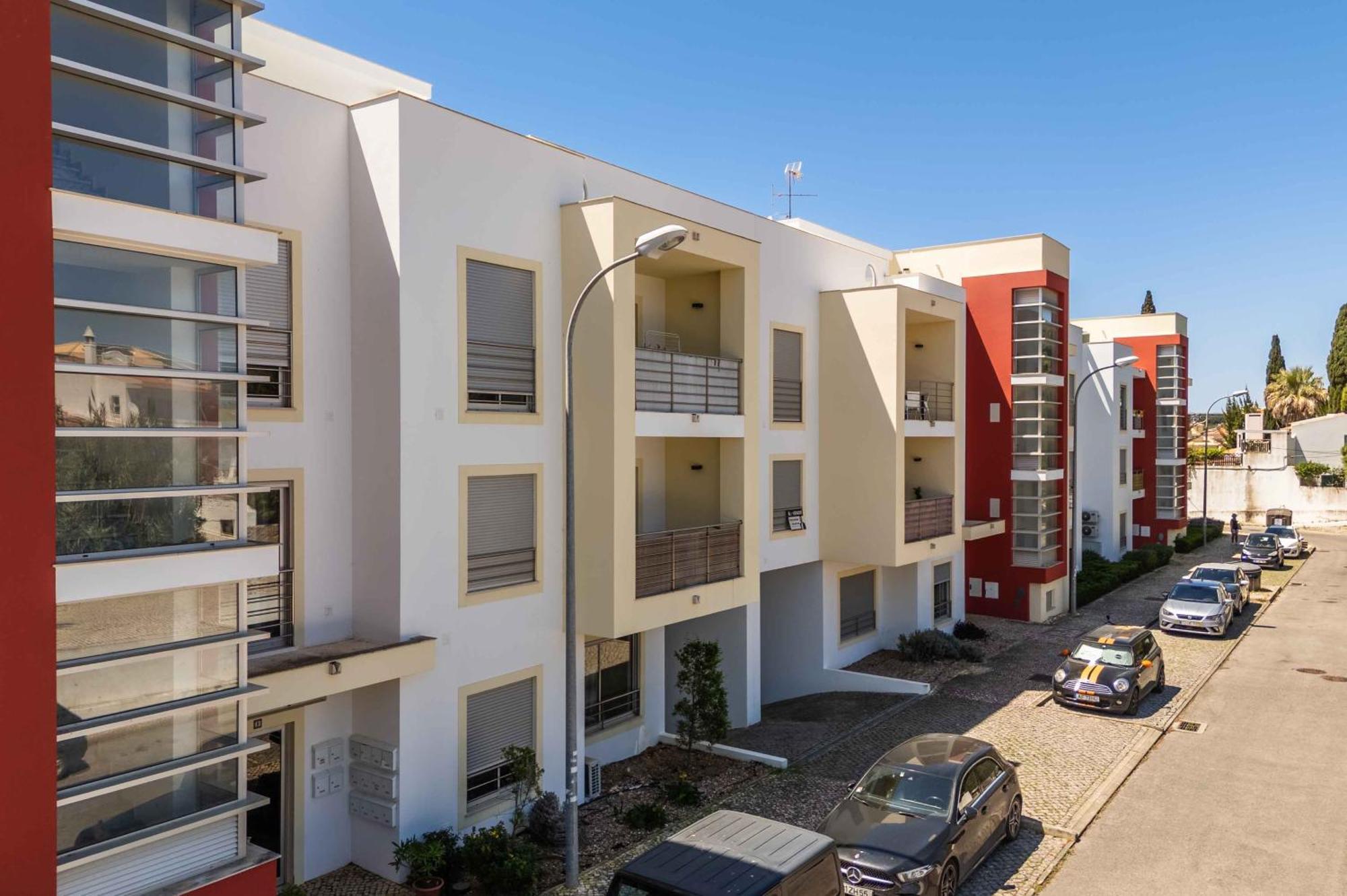 Apartamento T2 Eucalipto 2A ออยุส ดิ อากวา ภายนอก รูปภาพ